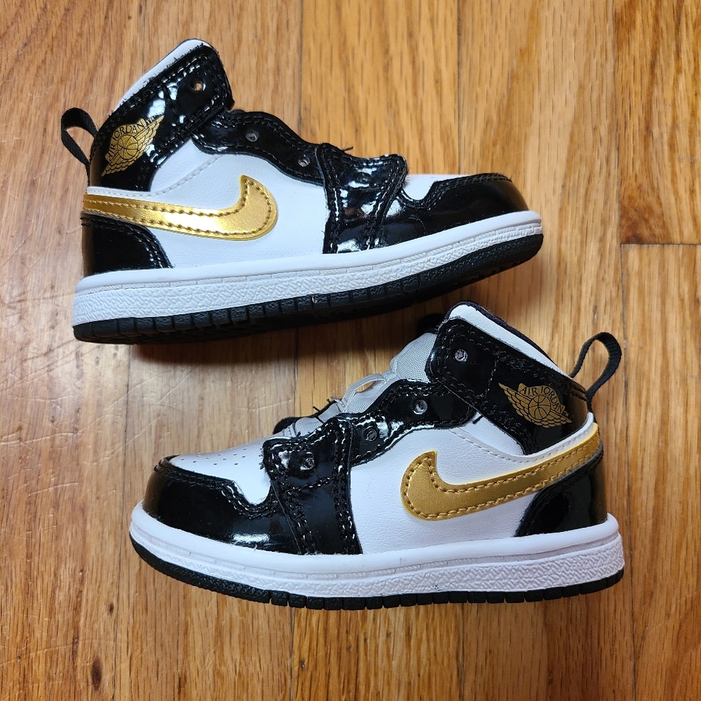 Air Jordan 1 Mid Patent TD Black White Metallic-Gold